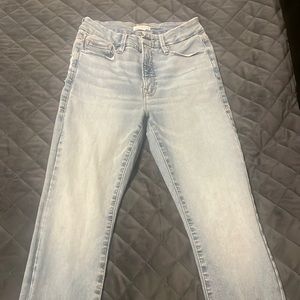 Good American Good Legs skinny high rise distressed light wash ankle jeans